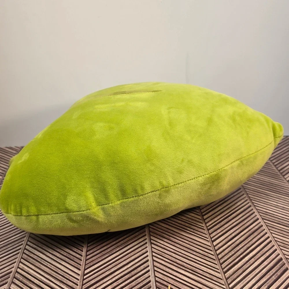 Green Leaf NEW‎ Decorative Throw Pillow Plush Botanical Heart Shape Nature Decor